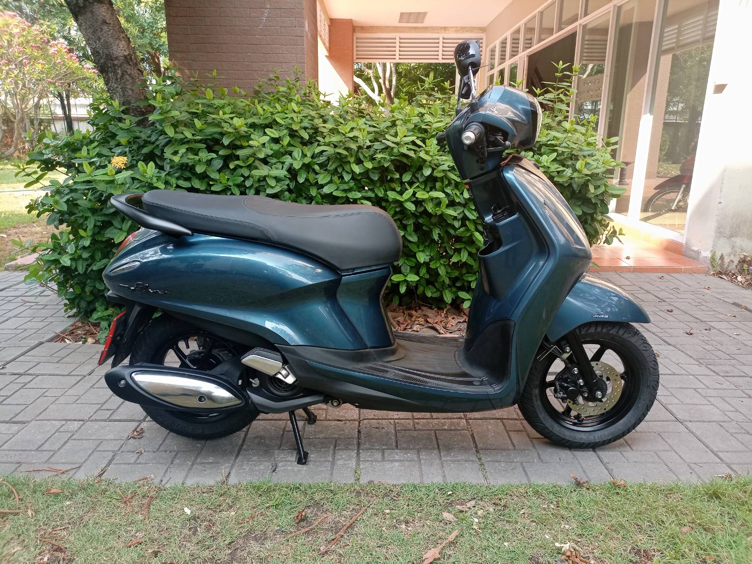Grand Filano Hybrid ABS