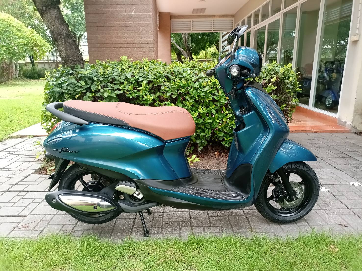 Grand Filano Hybrid ABS